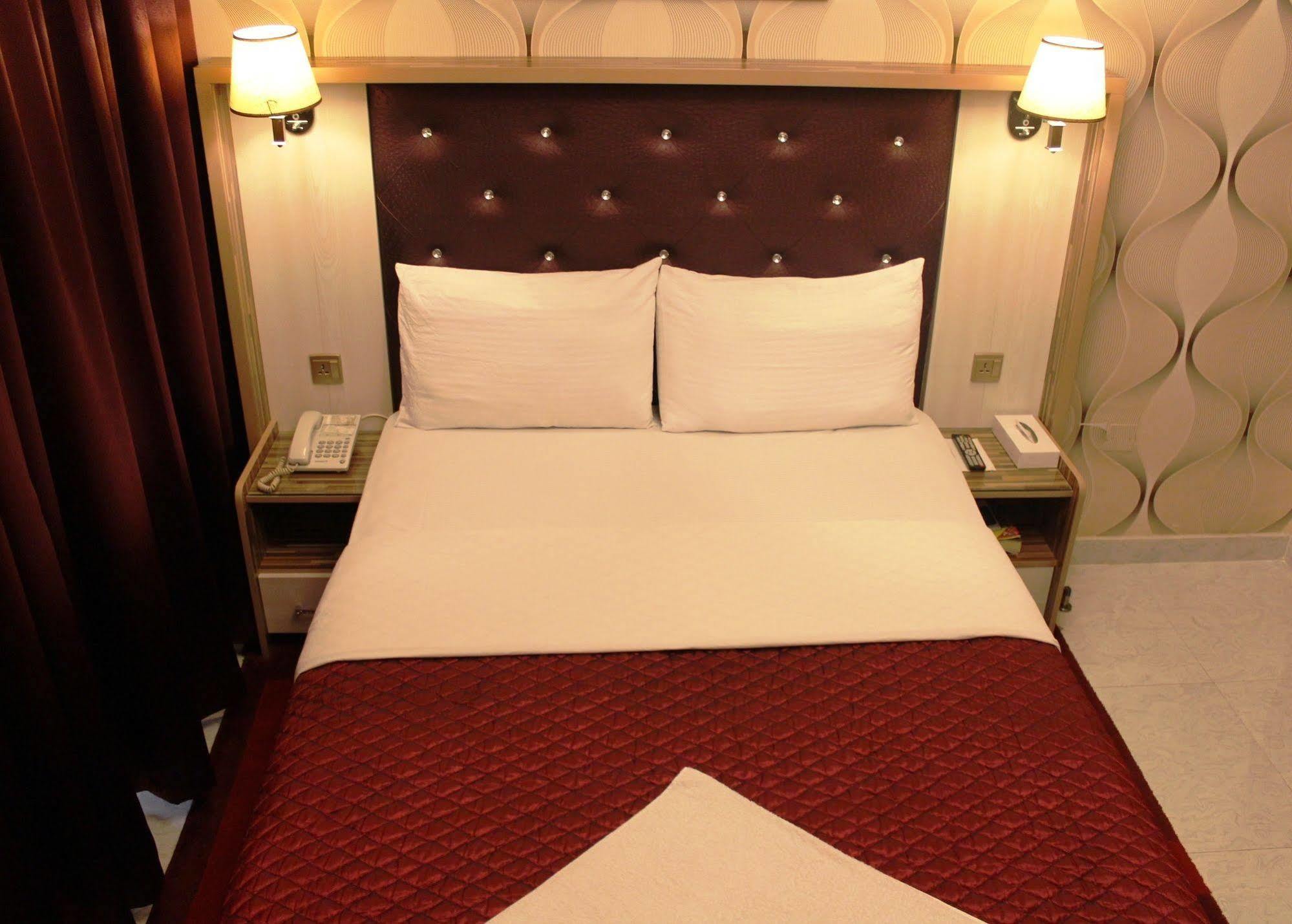 Sutchi Hotel Dubai Dış mekan fotoğraf
