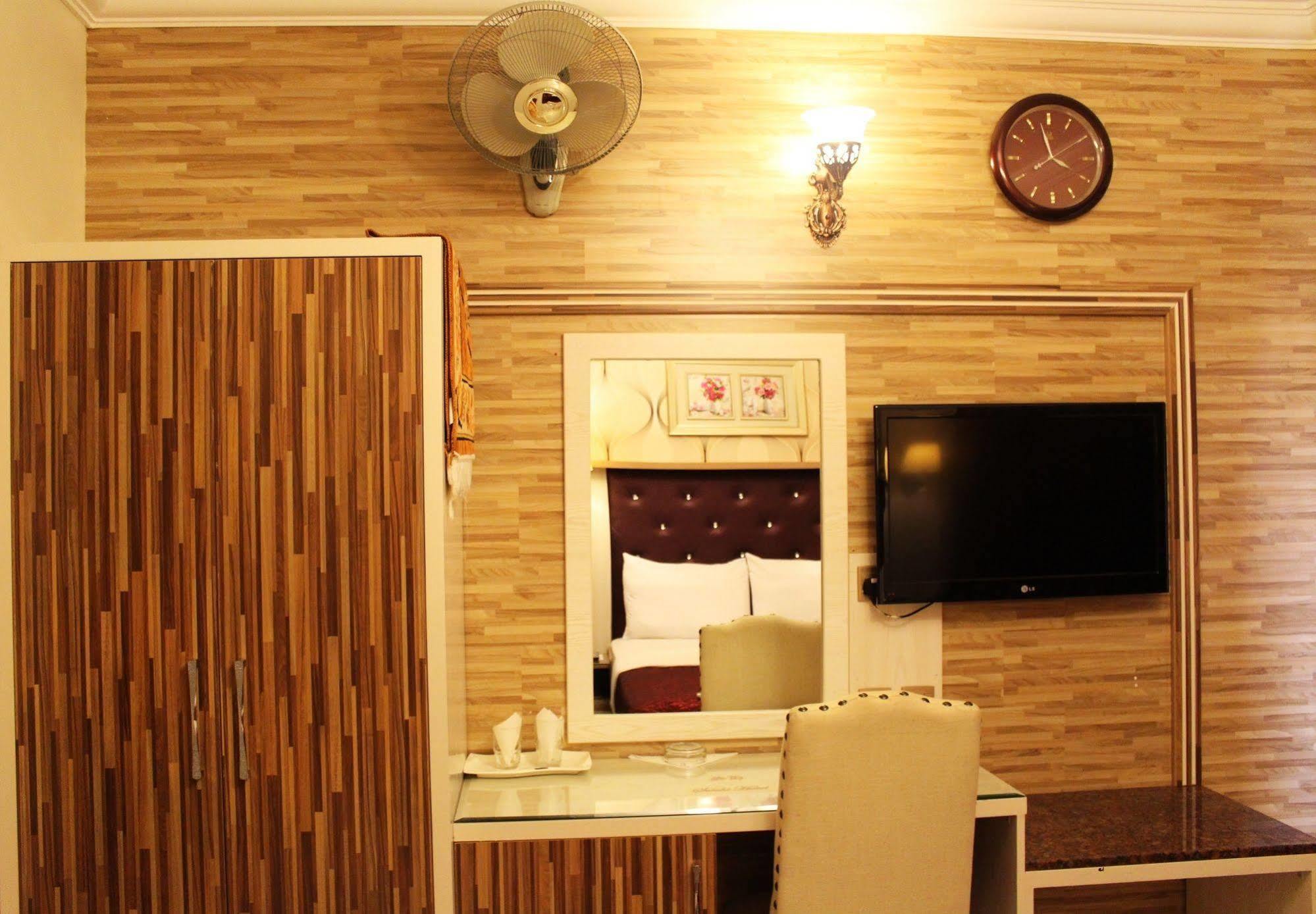 Sutchi Hotel Dubai Dış mekan fotoğraf