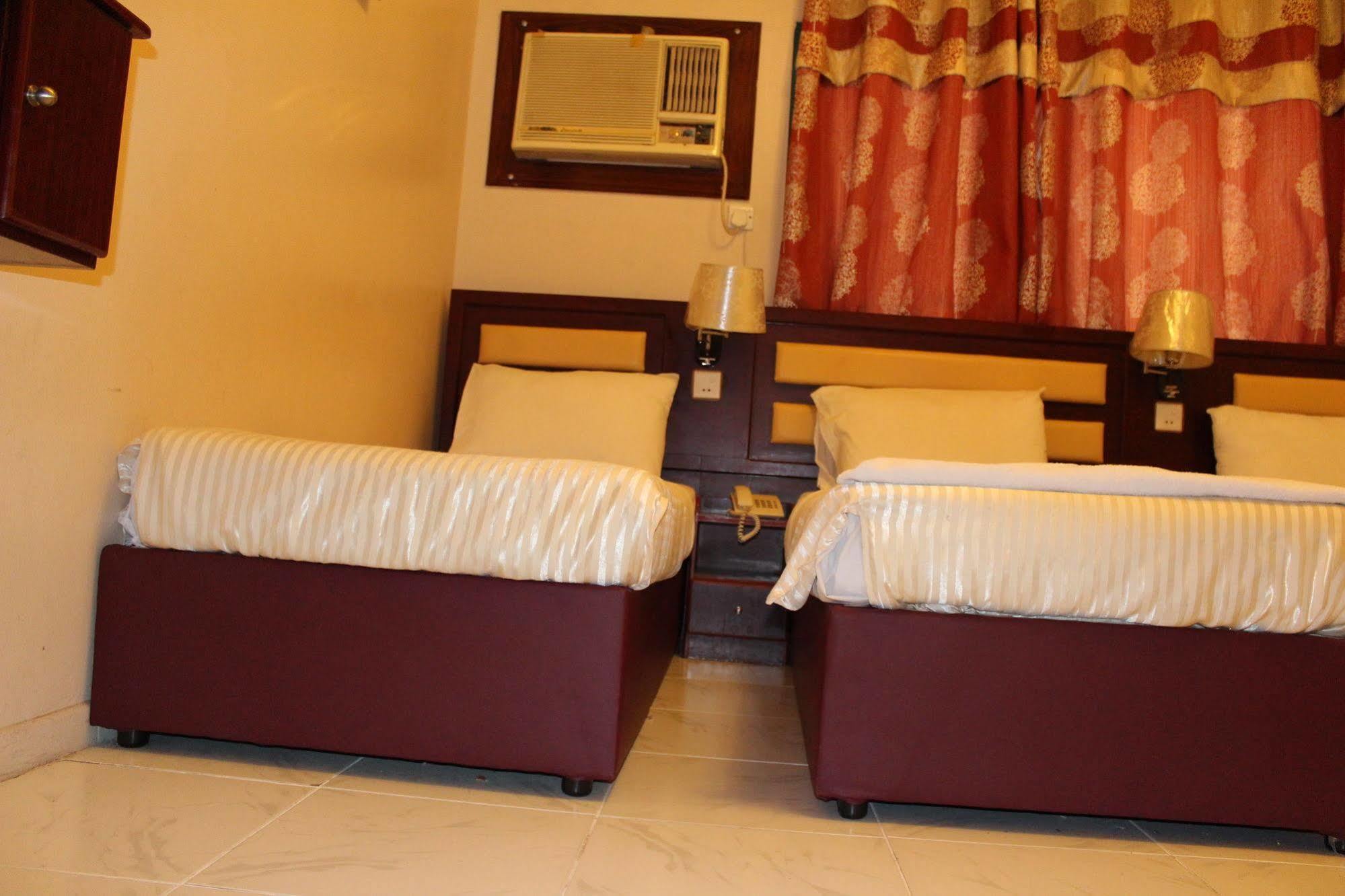 Sutchi Hotel Dubai Dış mekan fotoğraf